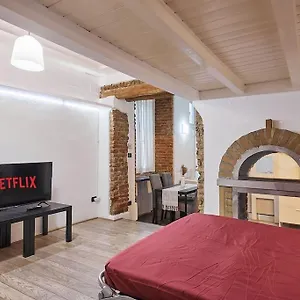 Brera-moscova Centro Storico, Wi-fi E Netflix Appartamento Milano