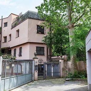 Duplex Luminoso In Zona Residenziale Appartamento Milano