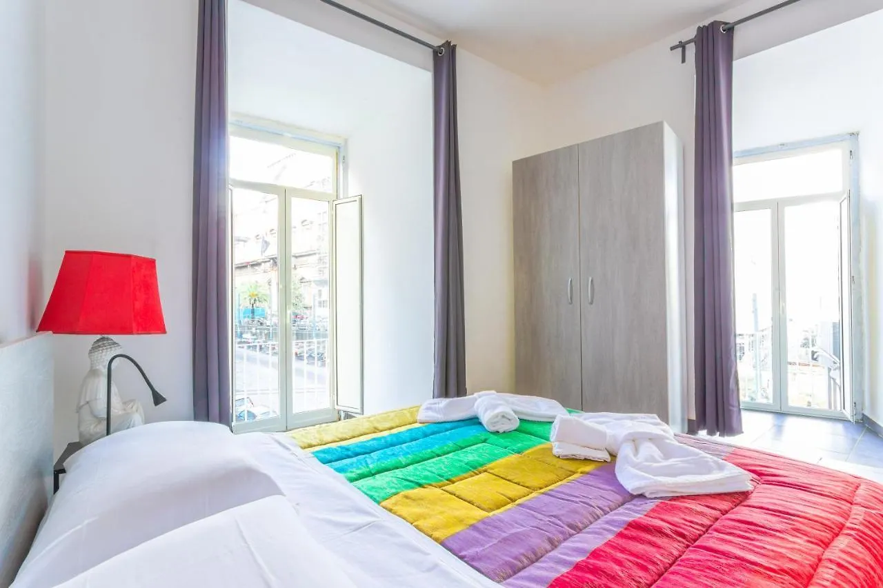 Arka Apartments Napoli 0*,