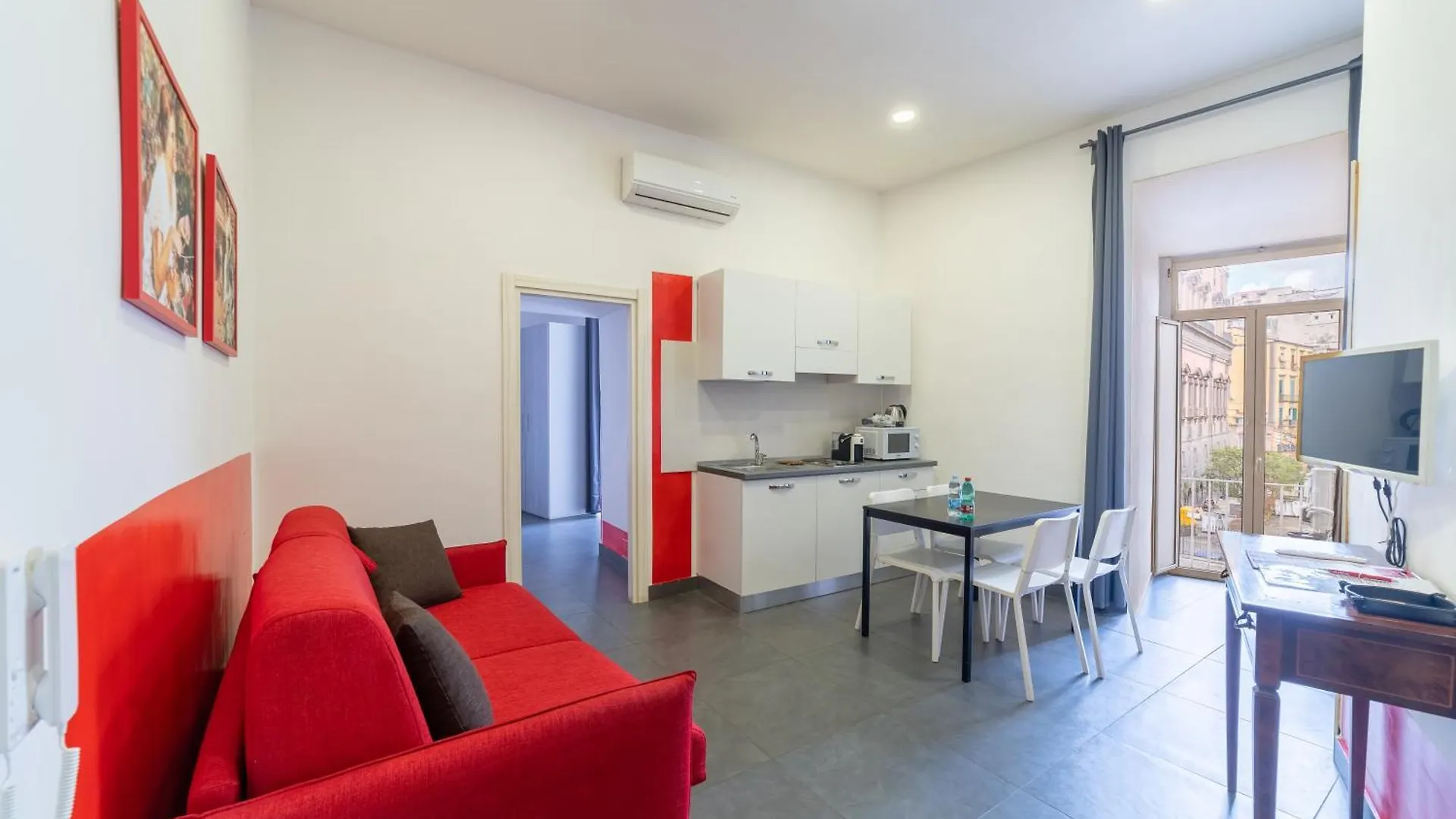 Arka Apartments Napoli Italia